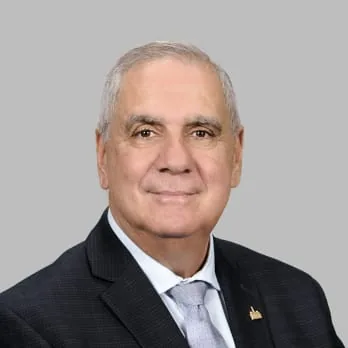 Photo of Luis Miranda