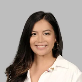 Photo of Stephanie Valenzuela
