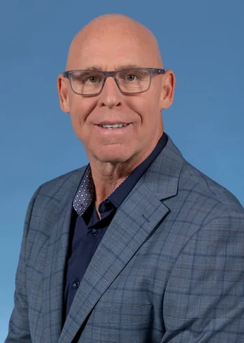 Photo of Luc Chénier