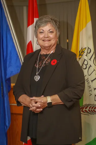Photo of Cynthia Papworth