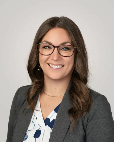 Photo of Kelly-Lynn Lewis