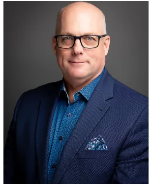 Photo of Stuart Innes