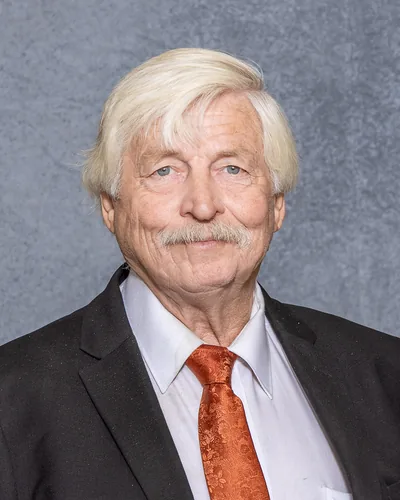 Photo of Garry Procter