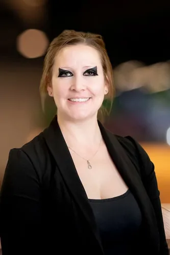 Photo of Erin Sawchuk