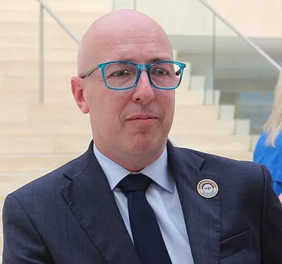 Photo of Andrew Knack