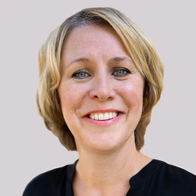 Photo of Sarah Kirby-Yung