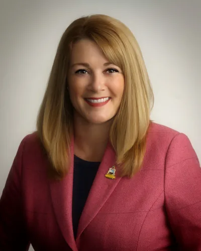 Photo of Carrie Adams