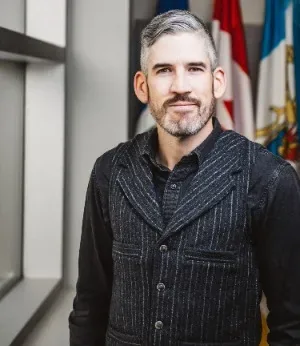 Photo of Rob Warburton