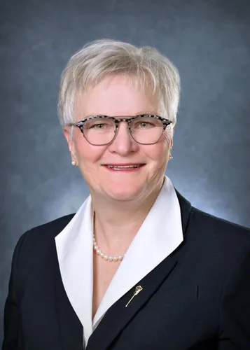 Photo of Joan Pratchler