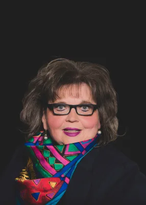 Photo of Cathy Hinton