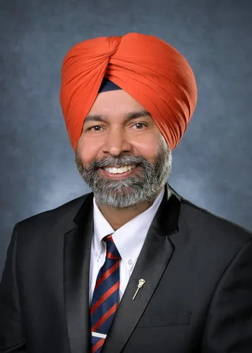 Photo of Tajinder Grewal