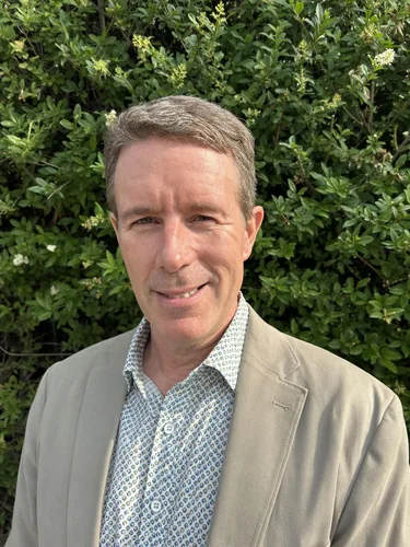 Photo of Gordon Smith