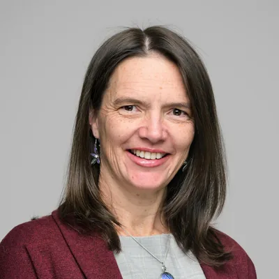 Photo of Lisa Turpin