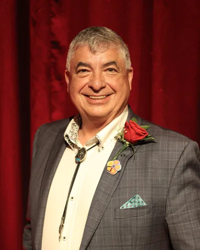 Photo of Andrew Carrier