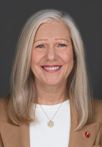 Photo of Dawn Arnold