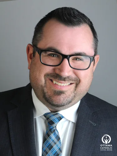 Photo of Spencer Warren