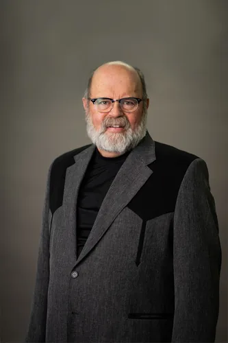 Photo of Kelly Schneider