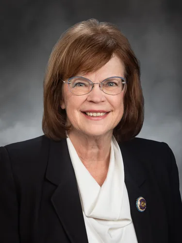 Photo of Judy Warnick