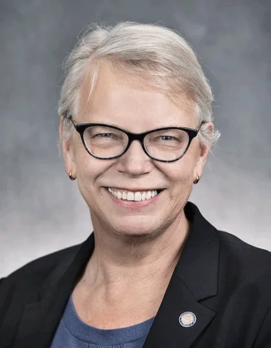 Photo of Liz Reyer