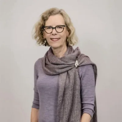 Photo of Lesley Watson