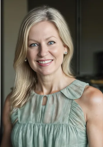 Photo of Tara Armstrong