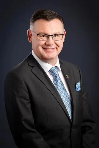 Photo of Larry Neufeld