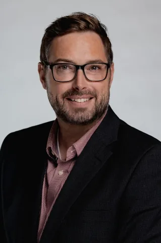 Photo of Shawn Menard
