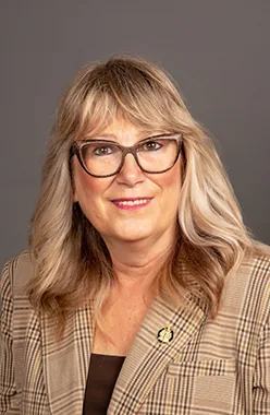 Photo of Colleen Robbins
