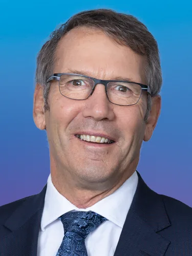Photo of Stuart Smith