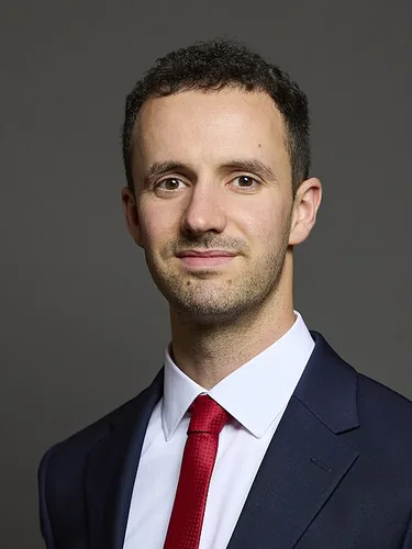 Photo of Chris Hinchliff